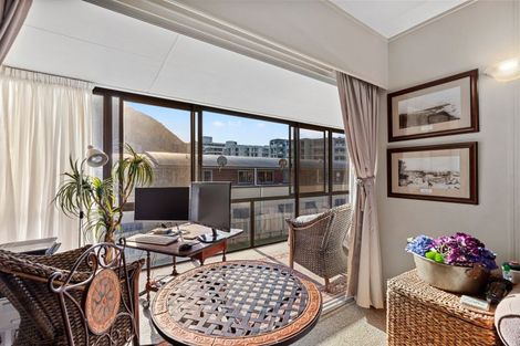 Photo of property in 40 Maunganui Road, Mount Maunganui, 3116