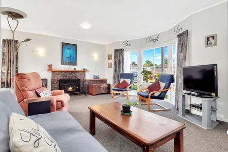 Photo of property in 6 Kylemore Place, Te Puke, 3119