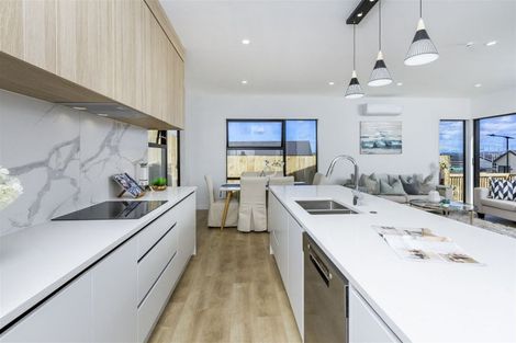 Photo of property in 1 Horokaka Street, Massey, Auckland, 0614