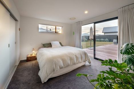 Photo of property in 5 Hollywood Rise, Wanaka, 9305