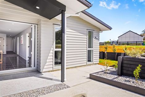 Photo of property in 2d Masters Road, Waiuku, 2681