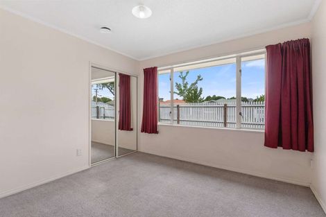 Photo of property in 1 Cardigan Bay Place, Addington, Christchurch, 8024