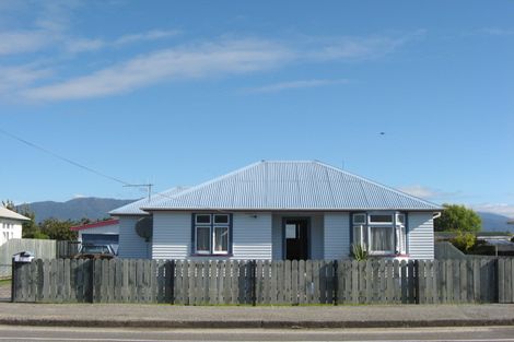 Photo of property in 62 Brougham Street, Westport, 7825