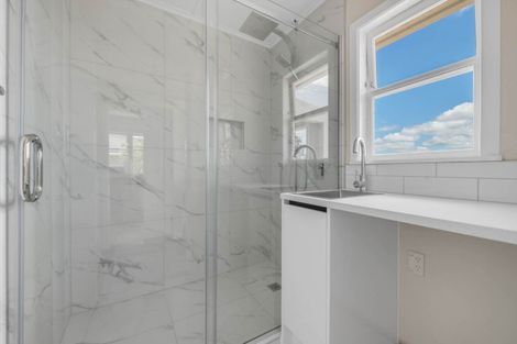 Photo of property in 27 Takanini Road, Takanini, 2112