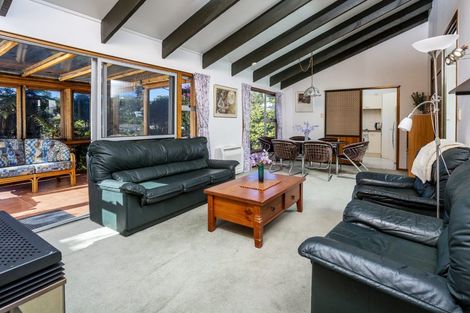Photo of property in 2/21 Helvetia Drive, Browns Bay, Auckland, 0630