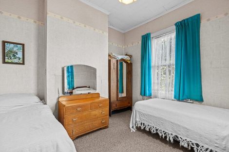 Photo of property in 27 Dublin Street, Martinborough, 5711