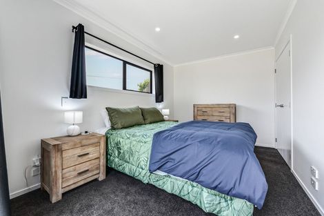 Photo of property in 28u2 Mckay Drive, Temple View, Hamilton, 3218