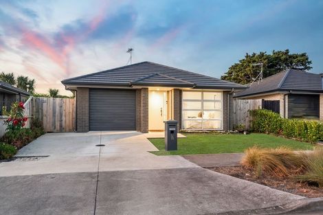 Photo of property in 16 Tomairangi Crescent, Pukekohe, 2120