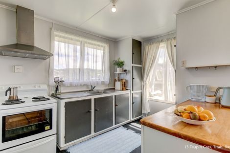 Photo of property in 11 Taupiri Crescent, Titahi Bay, Porirua, 5022