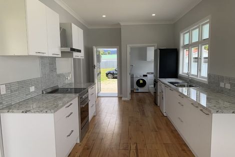 Photo of property in 74 Queenwood Road, Levin, 5510