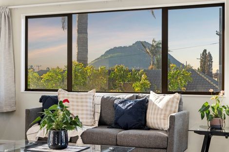Photo of property in 1 Sutherland Avenue, Mount Maunganui, 3116