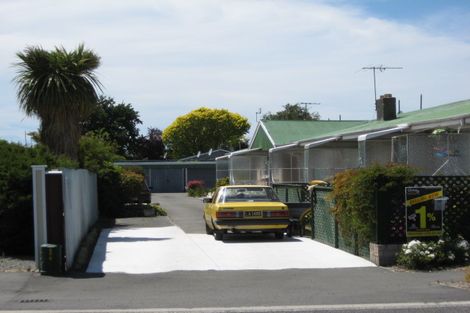 Photo of property in 2/72 Geraldine Street, Edgeware, Christchurch, 8013