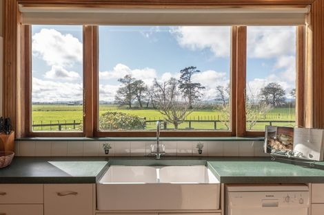 Photo of property in 152 Marshmeadow Road, Newstead, Hamilton, 3286