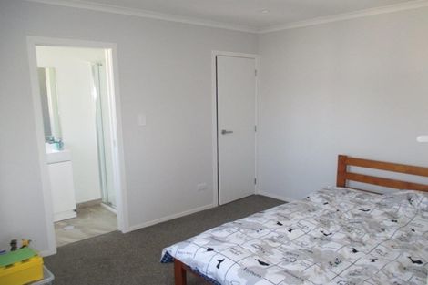 Photo of property in 11u3 Crosher Place, Silverdale, Hamilton, 3216