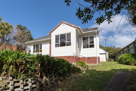 Photo of property in 8 Hindmarsh Street, Johnsonville, Wellington, 6037