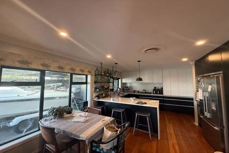 Photo of property in 99 Kitchener Road, Waiuku, 2123