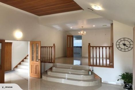 Photo of property in 9 Corsham Grove, Churton Park, Wellington, 6037