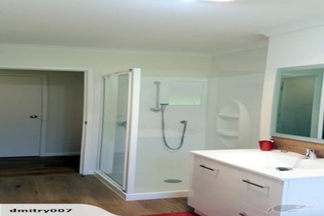 Photo of property in 11 Meharg Place, Fairview Heights, Auckland, 0632