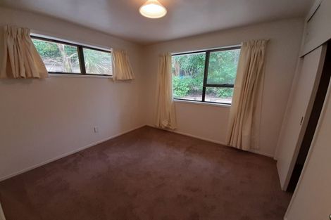 Photo of property in 33 Sequoia Place, Sunnynook, Auckland, 0620