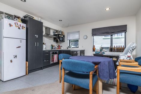 Photo of property in 11/11 Gordon Place, Newtown, Wellington, 6021