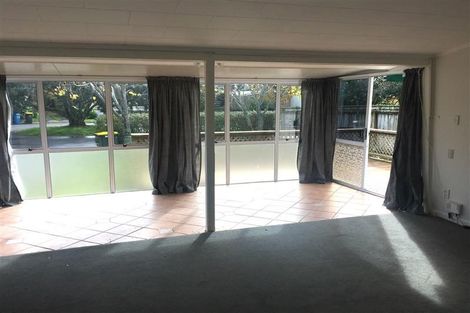 Photo of property in 23 Lillian Place, Orewa, 0931
