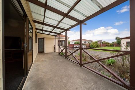 Photo of property in 27 Vogel Street, Hawera, 4610