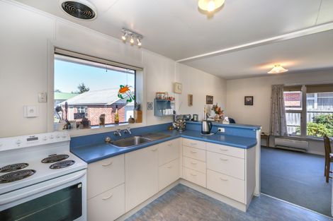 Photo of property in 8 Roslyn Avenue, Mairehau, Christchurch, 8052