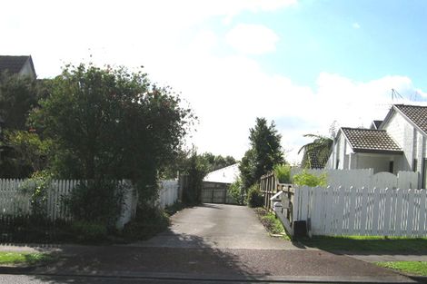Photo of property in 1/5 Chiania Place, Somerville, Auckland, 2014