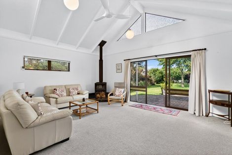 Photo of property in 19 Durham Drive, Havelock North, 4130