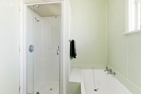 Photo of property in 29 Doon Street, Vauxhall, Dunedin, 9013