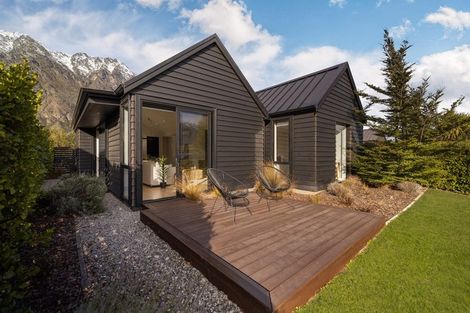 Photo of property in 12 Fife Court, Jacks Point, Queenstown, 9371