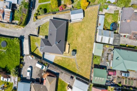 Photo of property in 23 Lambeth Crescent, Northcote, Christchurch, 8052