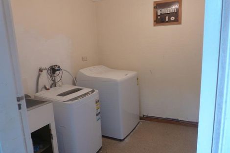 Photo of property in 1a/1 Divich Avenue, Te Atatu South, Auckland, 0610