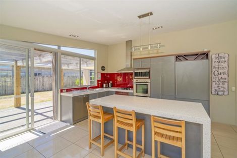 Photo of property in 22 Wells Place, Whitianga, 3510
