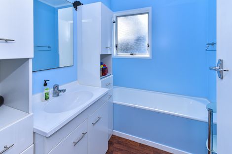 Photo of property in 26 Killington Crescent, Mangere, Auckland, 2022