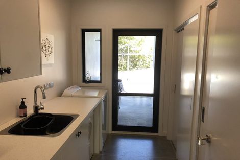 Photo of property in 14 Lakeview Terrace, Taradale, Napier, 4112