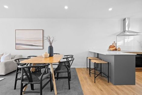 Photo of property in 3 Ruakiwi Road, Hamilton Lake, Hamilton, 3204