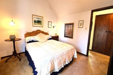 Photo of property in 4 Egmont Place, Bishopdale, Christchurch, 8051