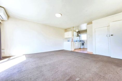 Photo of property in 28 Landscape Road, Papatoetoe, Auckland, 2025