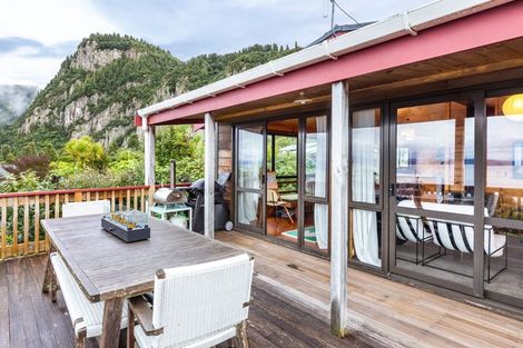 Photo of property in 17 Hinekapi Terrace, Kuratau, Turangi, 3381