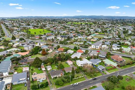 Photo of property in Peninsula Primary School, 61 Wharf Road, Te Atatu Peninsula, Auckland, 0610