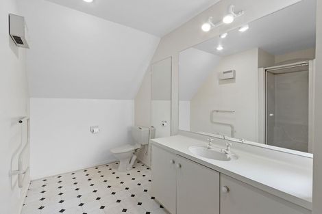 Photo of property in 1/33 Holly Road, St Albans, Christchurch, 8014