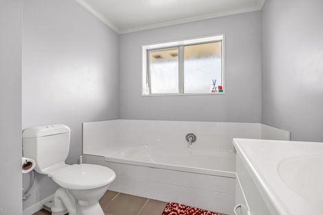 Photo of property in 2/2 Vintners Lane, Woolston, Christchurch, 8023