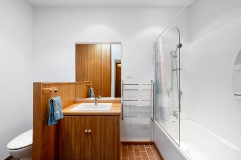 Photo of property in 5 Indira Place, Khandallah, Wellington, 6035