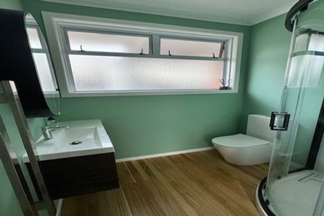 Photo of property in 15 Mclean Street, Strandon, New Plymouth, 4312