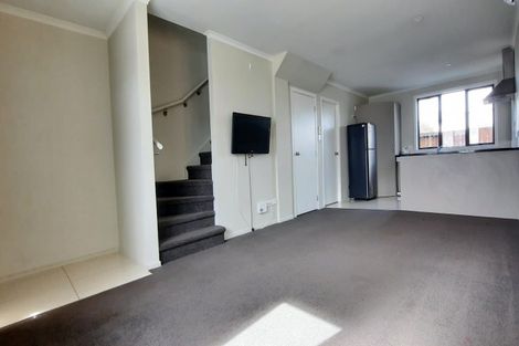 Photo of property in 202 Old Farm Road, Hamilton East, Hamilton, 3216