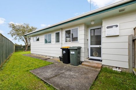 Photo of property in 105 Hillcrest Drive, Kelvin Grove, Palmerston North, 4414
