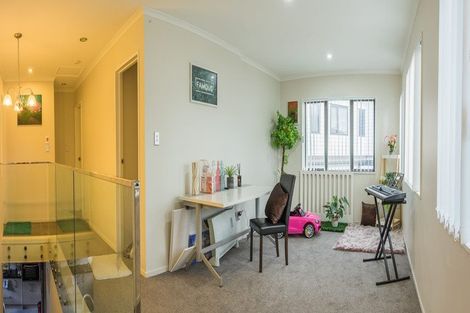 Photo of property in 5 Te Hiko Way, Mangere, Auckland, 2022