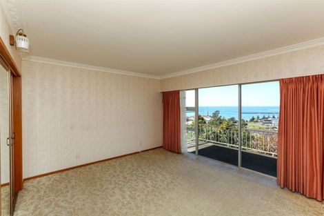 Photo of property in 8a Scott Street, Moturoa, New Plymouth, 4310