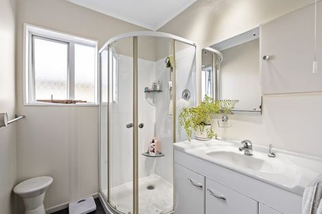 Photo of property in 2 Lemon Street, Strandon, New Plymouth, 4312